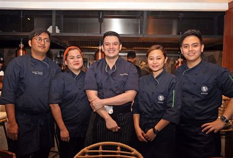 Chef Rob Pengson and his team offer Thai food favoring the .